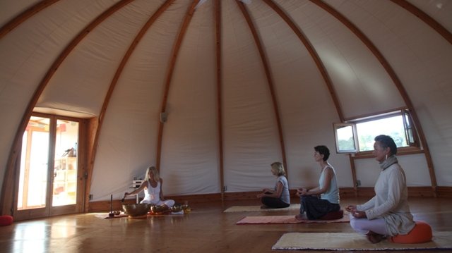 Yogaraum mit Kuppel in Hotelanlage in Arillas / Korfu