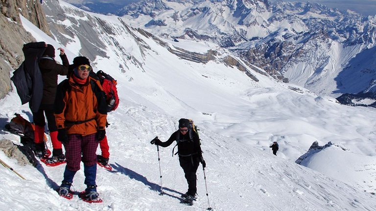 Schneeschuh-Wanderwoche für Frauen in den Dolomiten