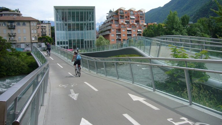 Gut ausgebaute Fahrradwege führen von unserer Unterkunft auf dem Ritten nach Bozen