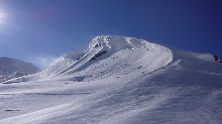 Schneeberg bei der Schneeschuh-Wanderwoche von Frida Frauenreisen