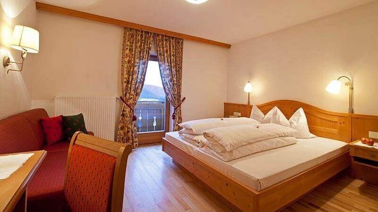 Gemütliches Doppelzimmer im Südtiroler Hotel